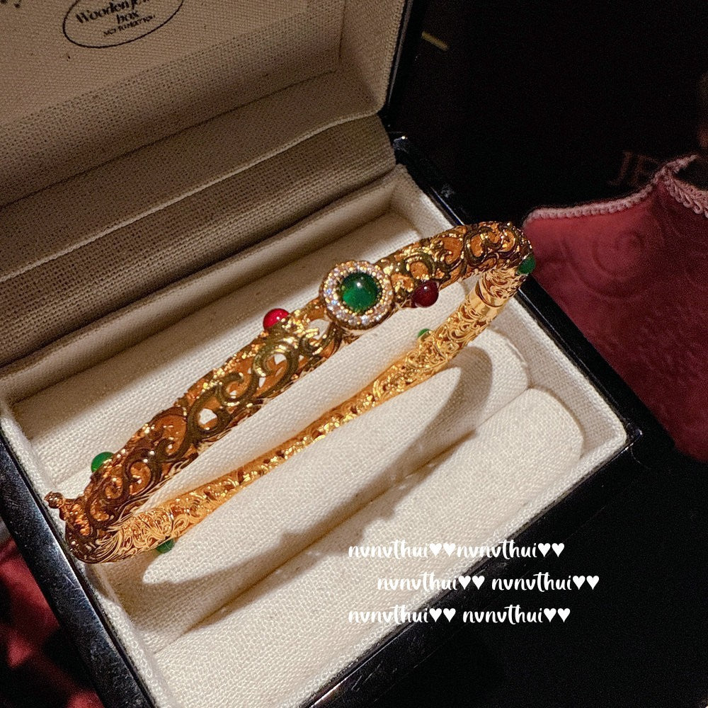 509NV Gold-Plated Filigree Imperial Chalcedony Bangle