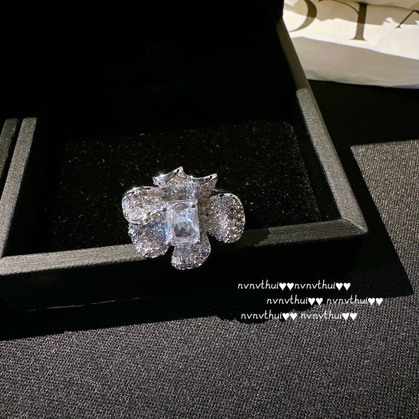 Miss Alice Floral Gemstone Ring