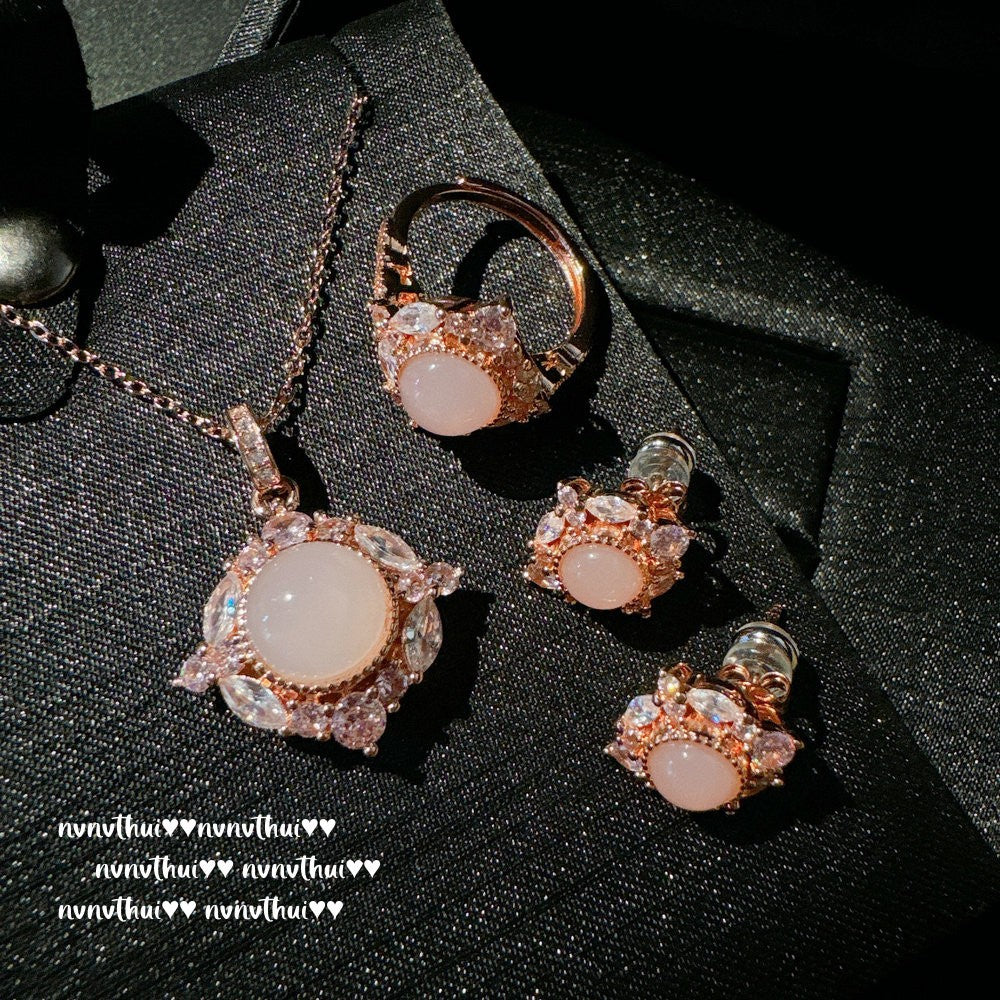309ZZ Pink Carnelian Sunflower Stud Earrings