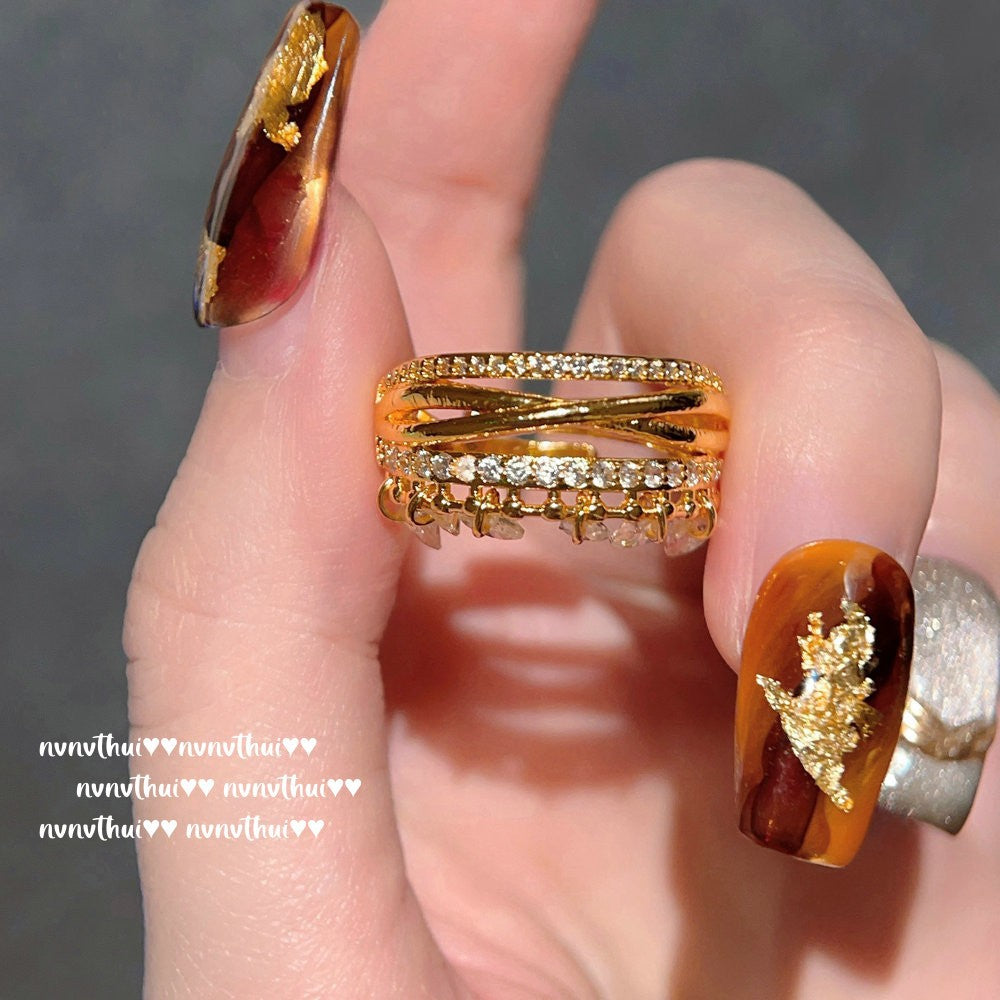 2021ZZ Brushed Interlaced Teardrop Zirconia Open Ring
