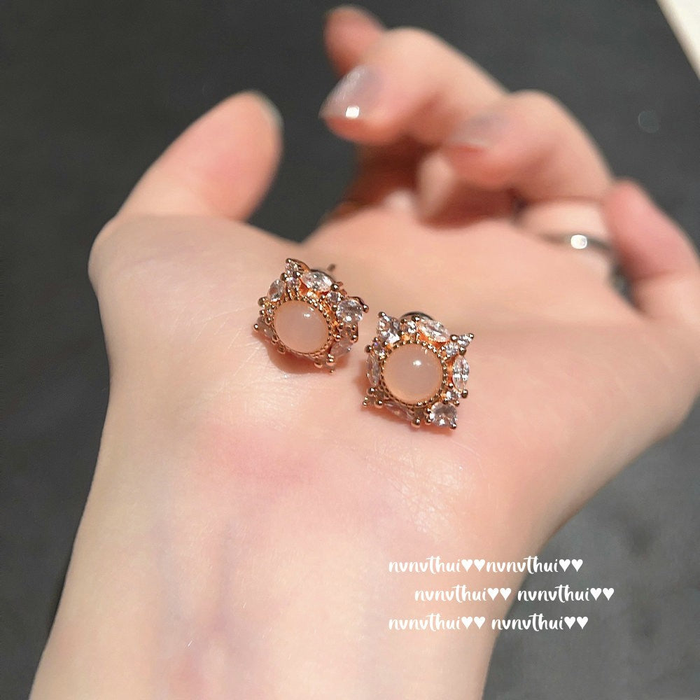 309ZZ Pink Carnelian Sunflower Stud Earrings
