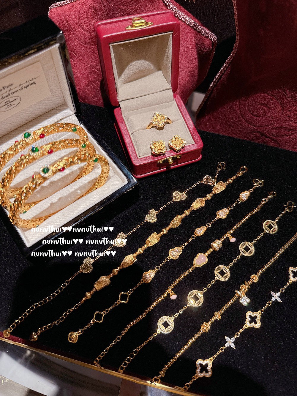 509NV Gold-Plated Filigree Imperial Chalcedony Bangle