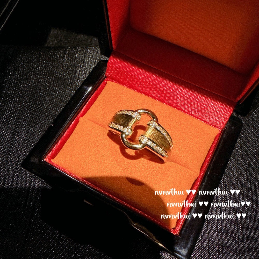 537HAO Vintage Brushed Twin Lotus Ring 18K Gold