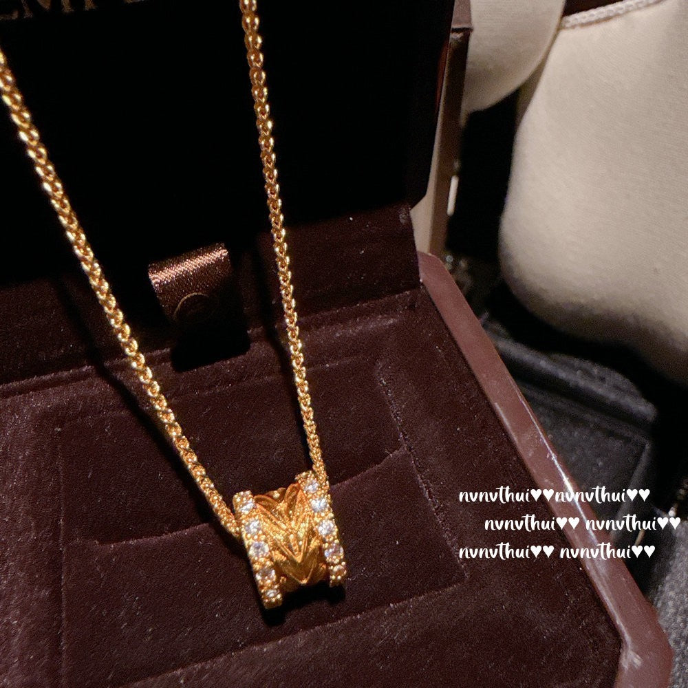 424JP Filigree Wind-Rain Bridge Necklace