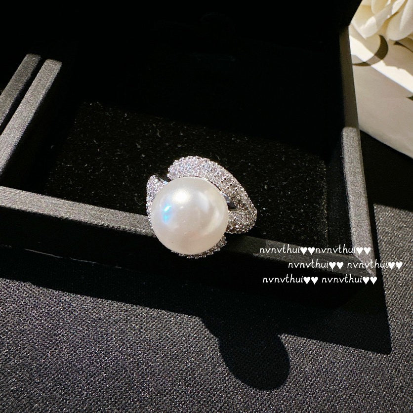 Miss Alice Floral Gemstone Ring