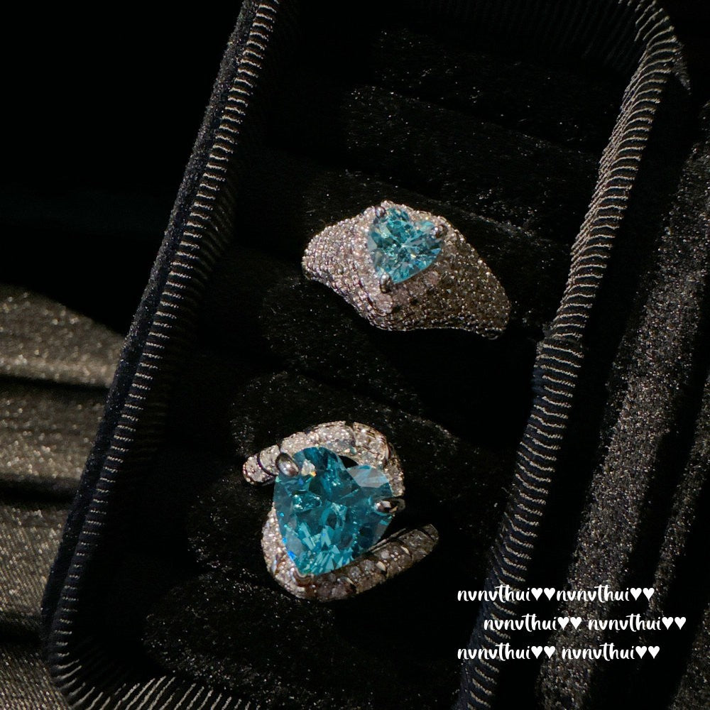 809ZZ Sri Lankan Blue Heart Gemstone Ring