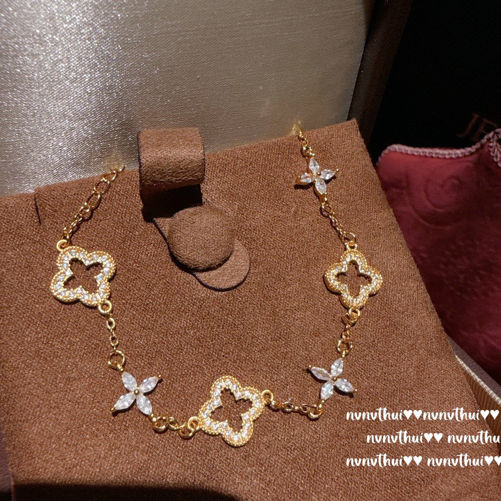 512QIP Antique Pierced Floral Bracelet