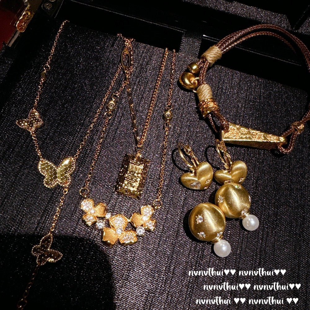 167NV Brushed Heart-Shaped Earrings