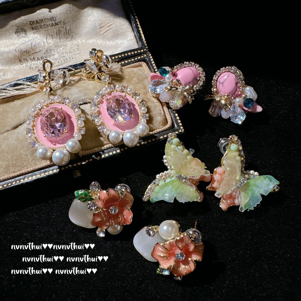 3280QIP Garden Green Butterfly Zircon Fabric Earrings