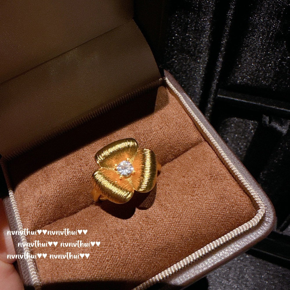 2021QIP Brushed Magnolia Zircon Open Ring