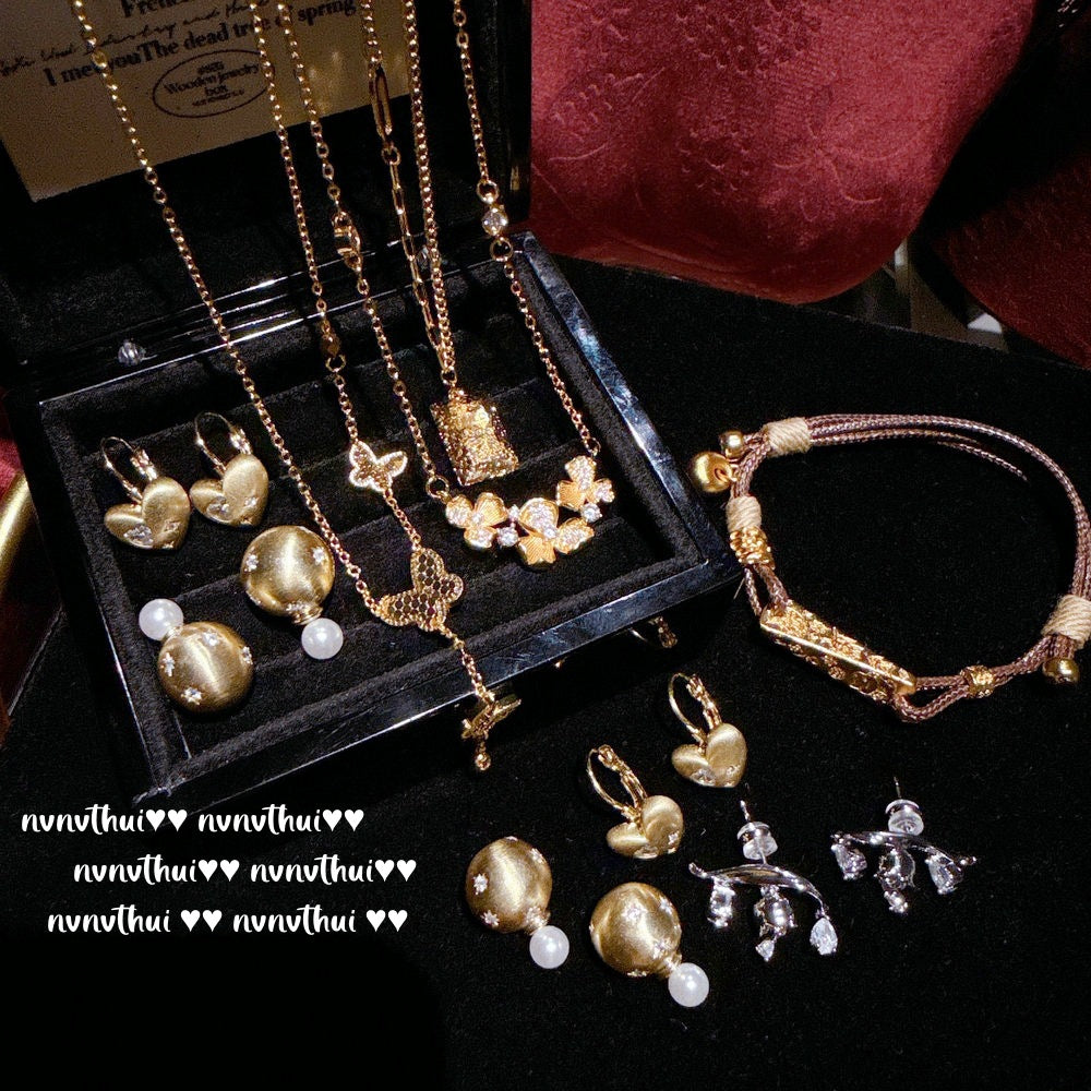 167NV Coiled Cheese PU Leather Bracelet