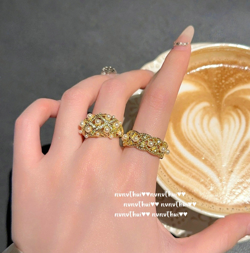 110Z Crown & Honeycomb Pearl Open Ring