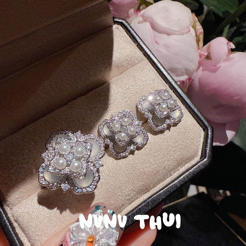 Cultured Mabe Floral Pendant Necklace Set