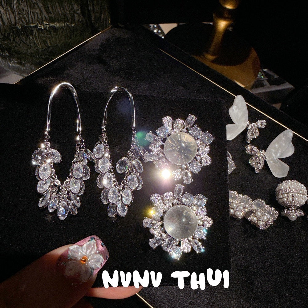 Glass-Crystal Sunflower Gemstone Earrings