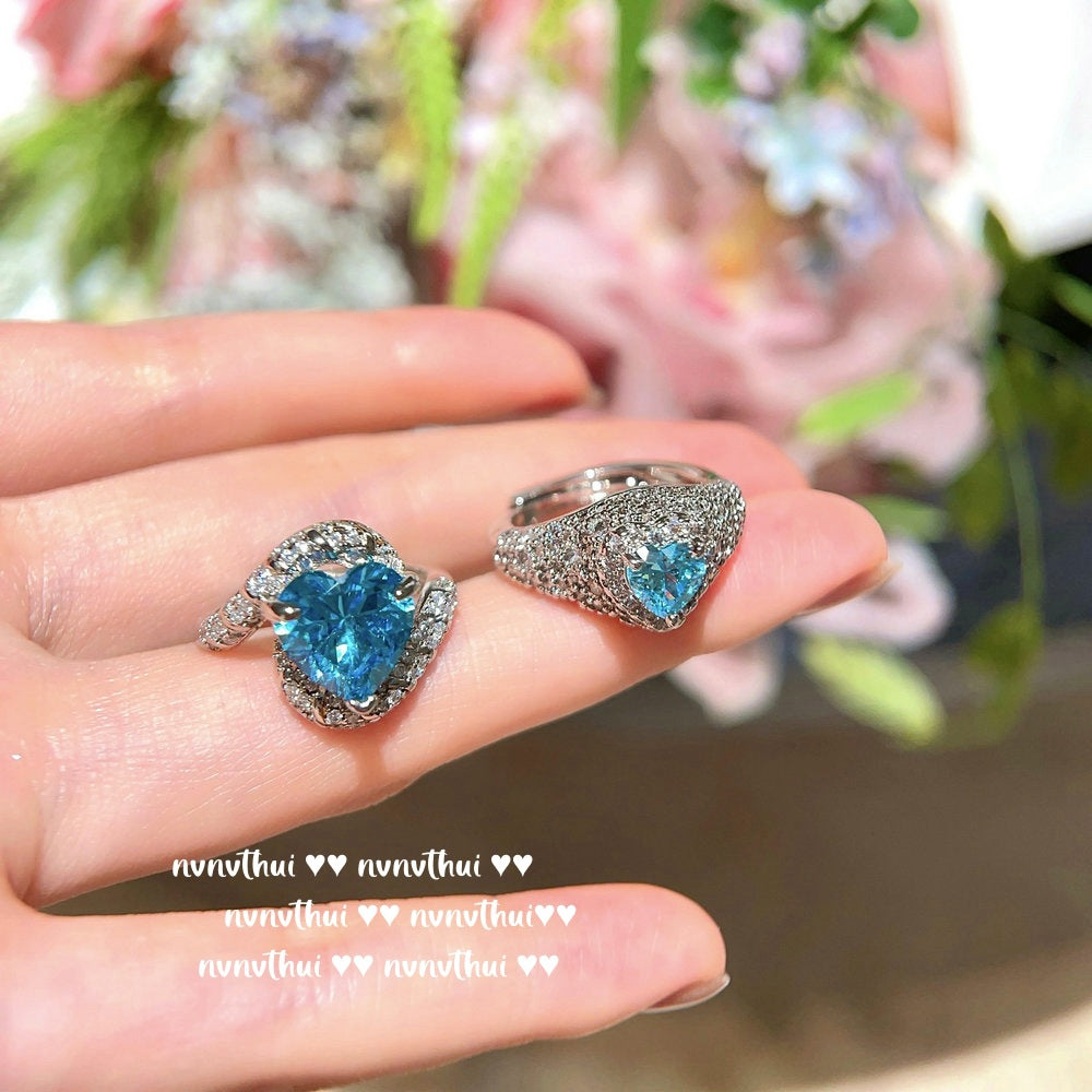 809ZZ Sri Lankan Blue Heart Gemstone Ring