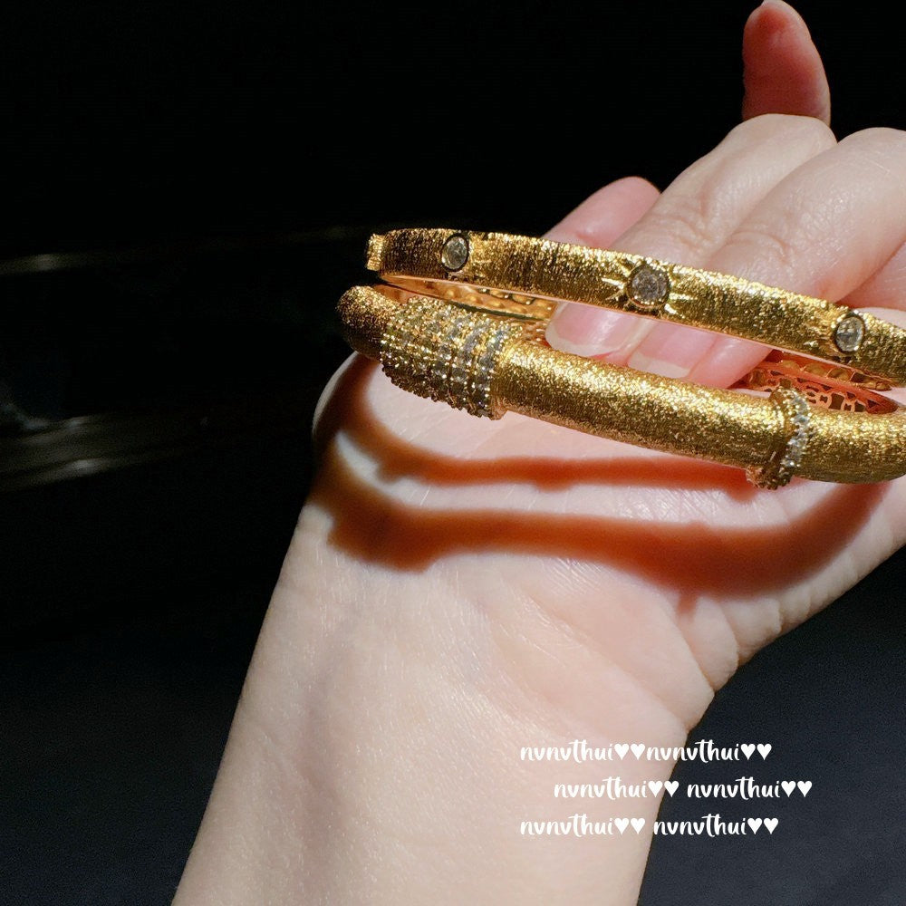 Italian Vintage Brushed Engraved Nebula Gemstone Bangle