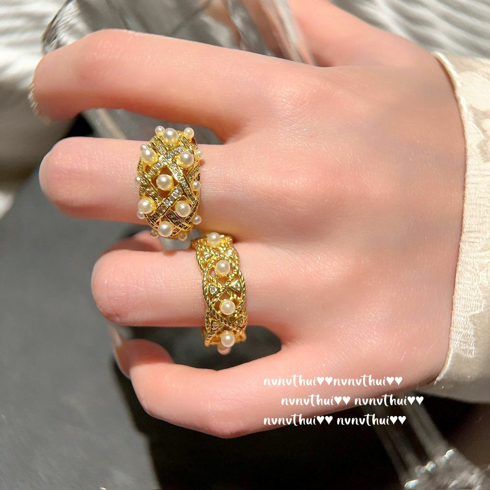 110Z Crown & Honeycomb Pearl Open Ring