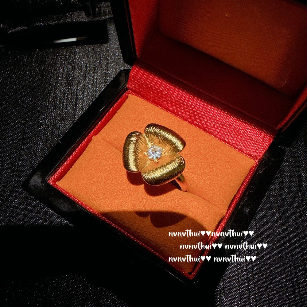 2021QIP Brushed Magnolia Zircon Open Ring