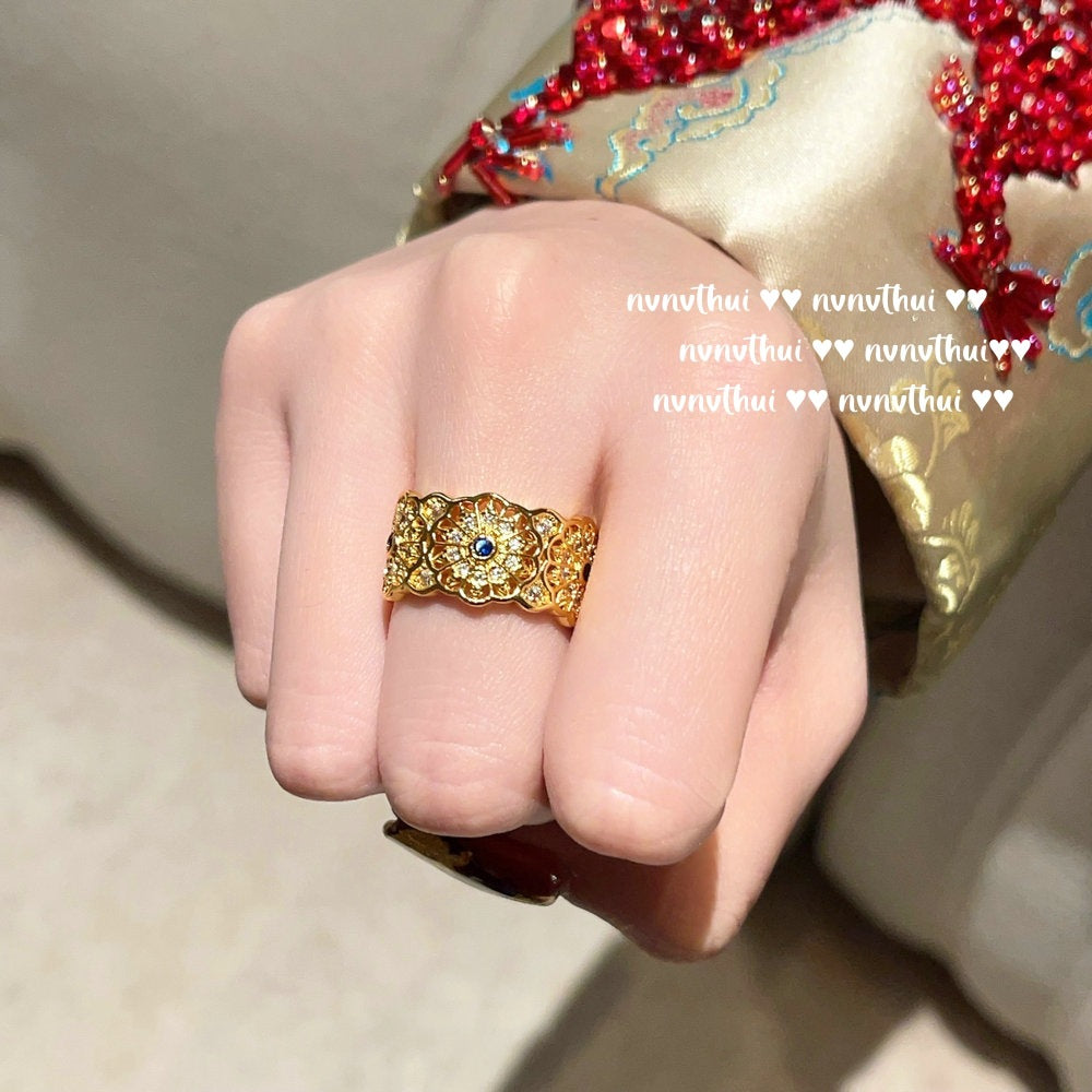 424NV Lattice Blue Zirconia Floral Petal Open Ring
